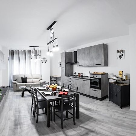 B&B Dal Moro Sondrio Kültér fotó
